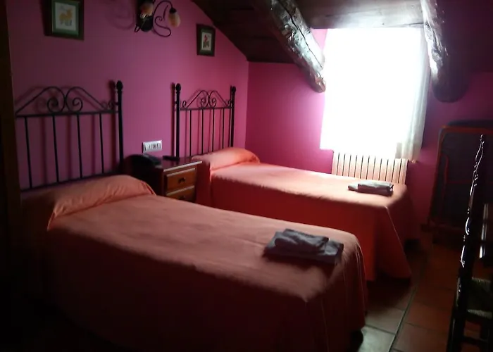 Venta Liara בית הארחה Allepuz